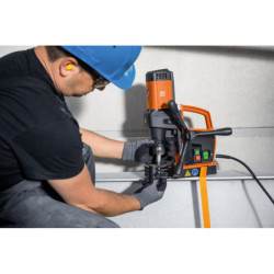 PERCEUSE A SUPPORT MAGNETIQUE KBE 32 QW