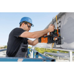 PERCEUSE A SUPPORT MAGNETIQUE KBE 32