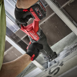 Scie sabre sur batterie 18V Sans batterie ni chargeur M18 FSZ MILWAUKEE