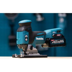 SCIE SAUTEUSE POIGNEE CHAMPIGNON A BATTERIE 40V XGT SANS BATTERIE NI CHARGEUR JV001GZ MAKITA
