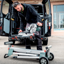 Scie à onglets et radiale compacte KGS254M Metabo