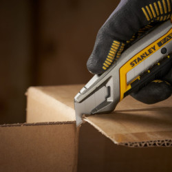 LAMES DE CUTTERS 25MM - CARTE 10 LAMES - FATMAX