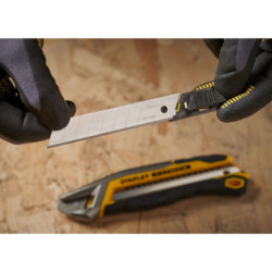 LAMES DE CUTTERS 25MM - CARTE 10 LAMES - FATMAX