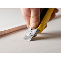 LAMES DE CUTTERS 25MM - CARTE 10 LAMES - FATMAX