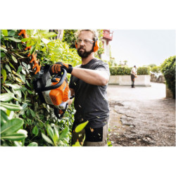 Taille-haies thermique HS 82 T