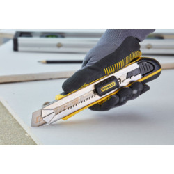 CUTTER 18MM A CARTOUCHE FATMAX