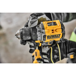 Perceuse visseuse compact 18V avec coffret, sans batterie ni chargeur DCD800NT-XJ